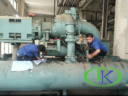 蘇州中央空調(diào)維修告訴您如何解決中央空調(diào)漏水問題