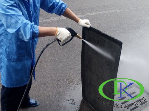 廠(chǎng)房回風(fēng)濾網(wǎng)清洗